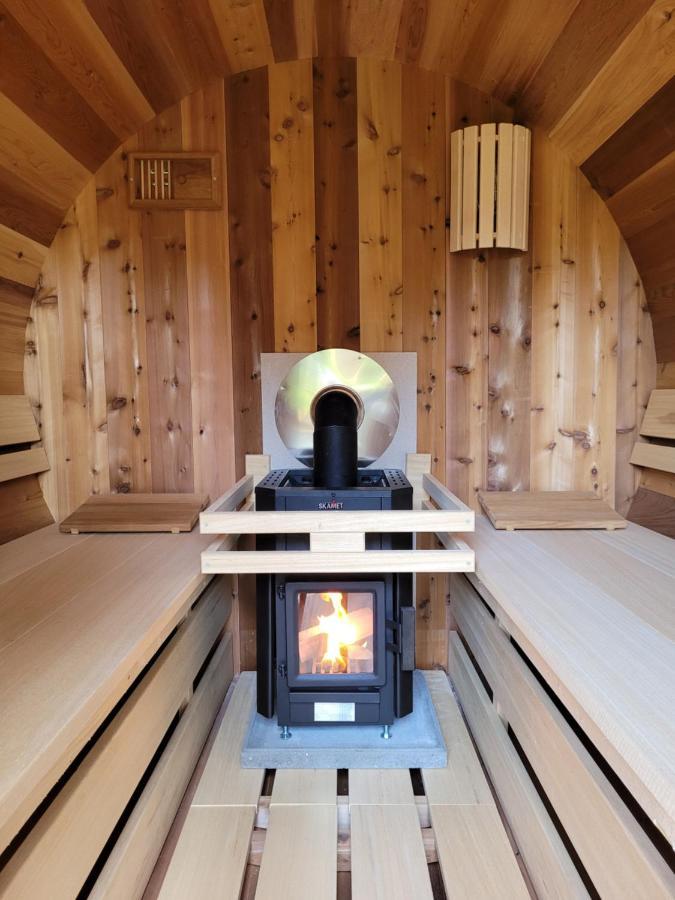 Bohemian Wellness Met Hottub & Sauna Ewijk エクステリア 写真